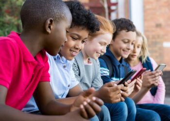 apps for parents to monitor kids' mobile use