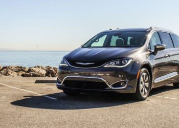 A Driver's Guide to Buying A Minivan