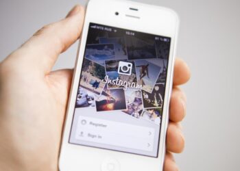 How do Instagram bots compromise your online safety?