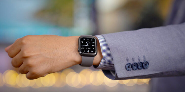 Look business with a smartwatch: the best style tips