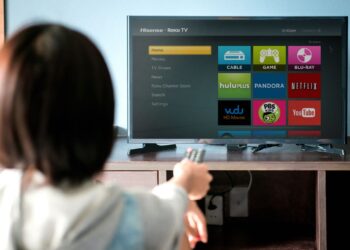 The Major Benefits of Live Streaming on Smart TVs